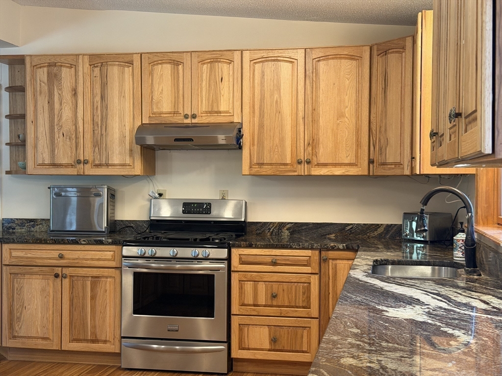 45 Olney Road Palmer, MA 01069 - Photo 9 of 42
