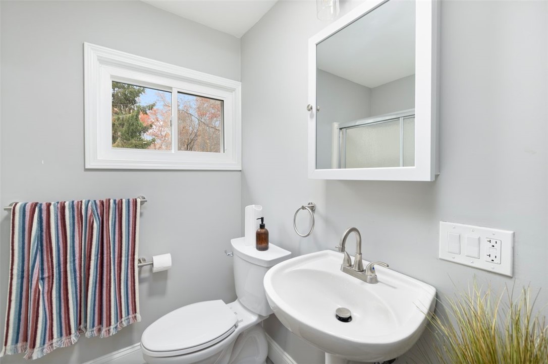 374 Crandall Road Tiverton, RI 02878 - Photo 14 of 25