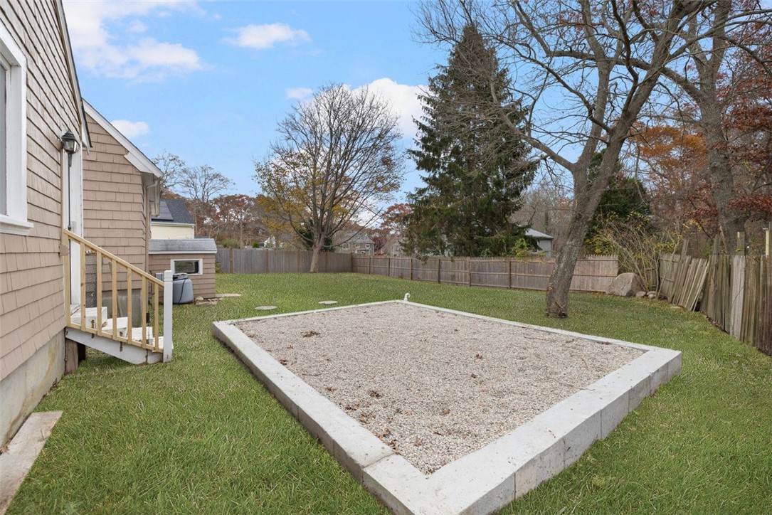 374 Crandall Road Tiverton, RI 02878 - Photo 23 of 25