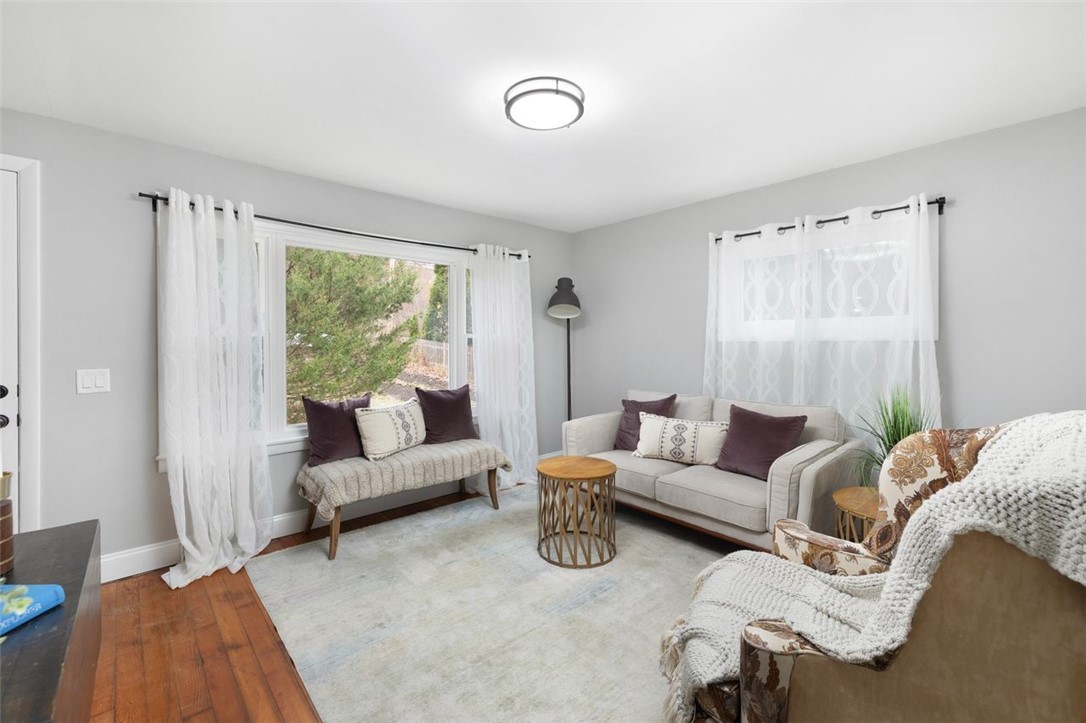 374 Crandall Road Tiverton, RI 02878 - Photo 10 of 25