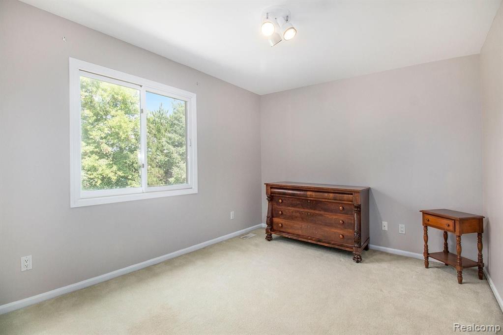 1026 Covington Pl Drive Rochester Hills, MI 48309 - Photo 13 of 40
