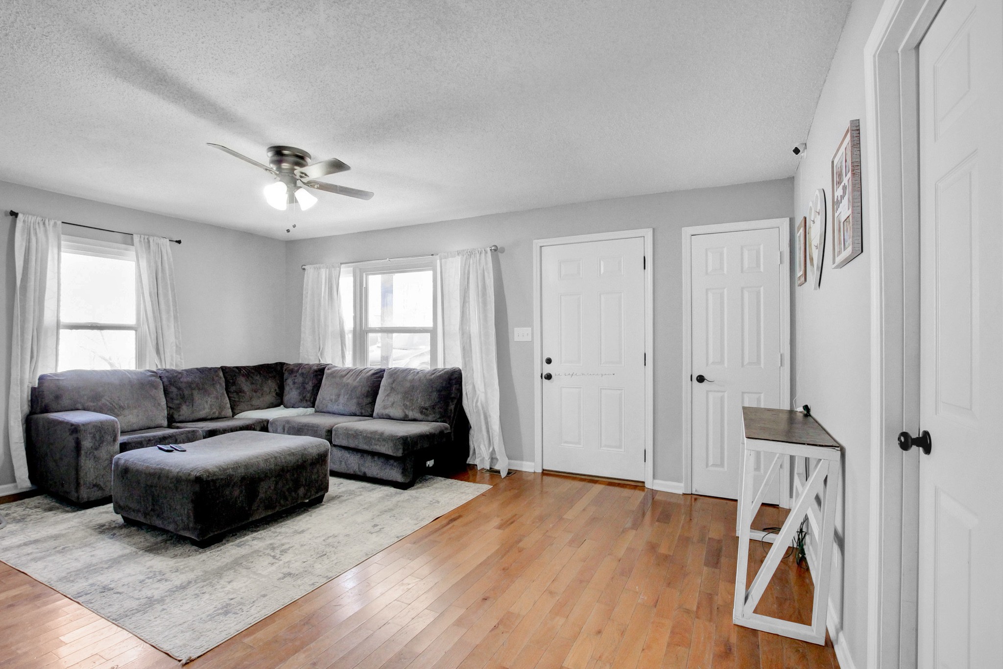 342 Edmondson Ferry Road Clarksville, TN 37040 - Photo 3 of 19 Gallery Image 3