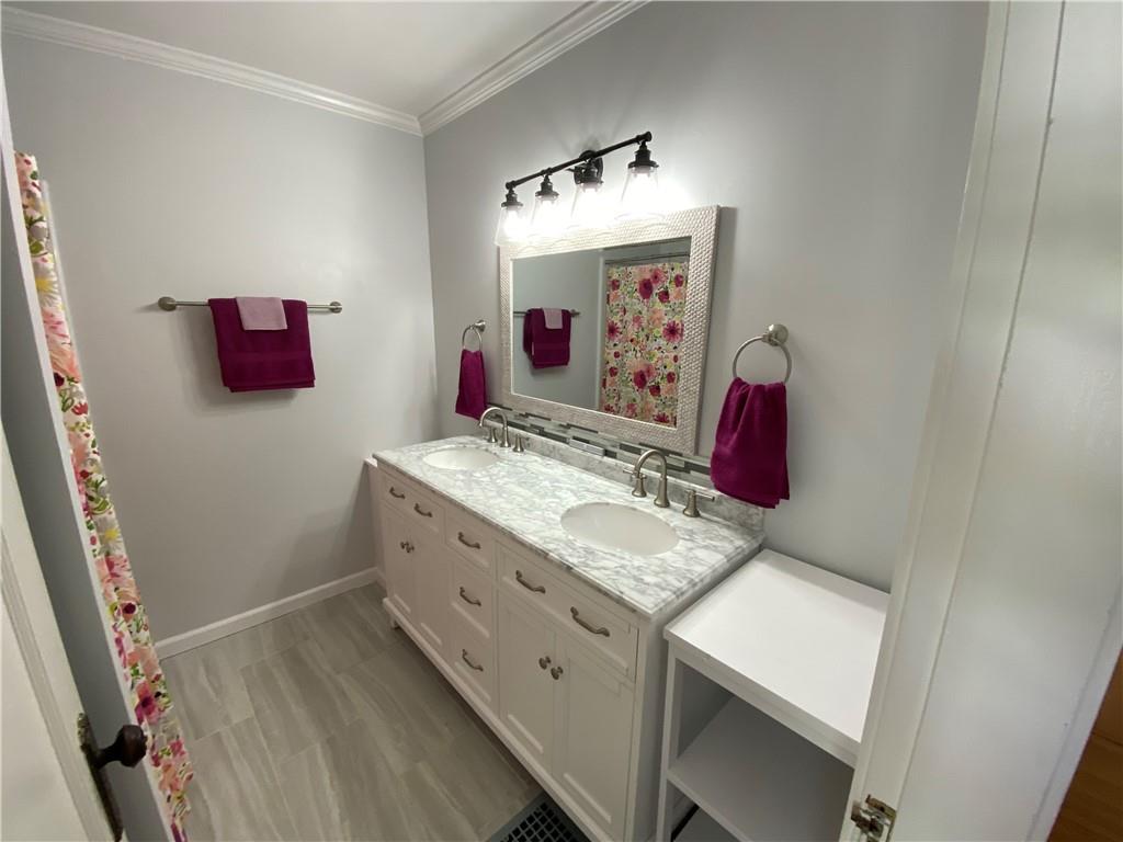34 North Ridgeview Drive Indianapolis, IN 46219 - Photo 26 of 36 Gallery Image 26