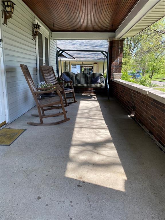 34 North Ridgeview Drive Indianapolis, IN 46219 - Photo 4 of 36 Gallery Image 4