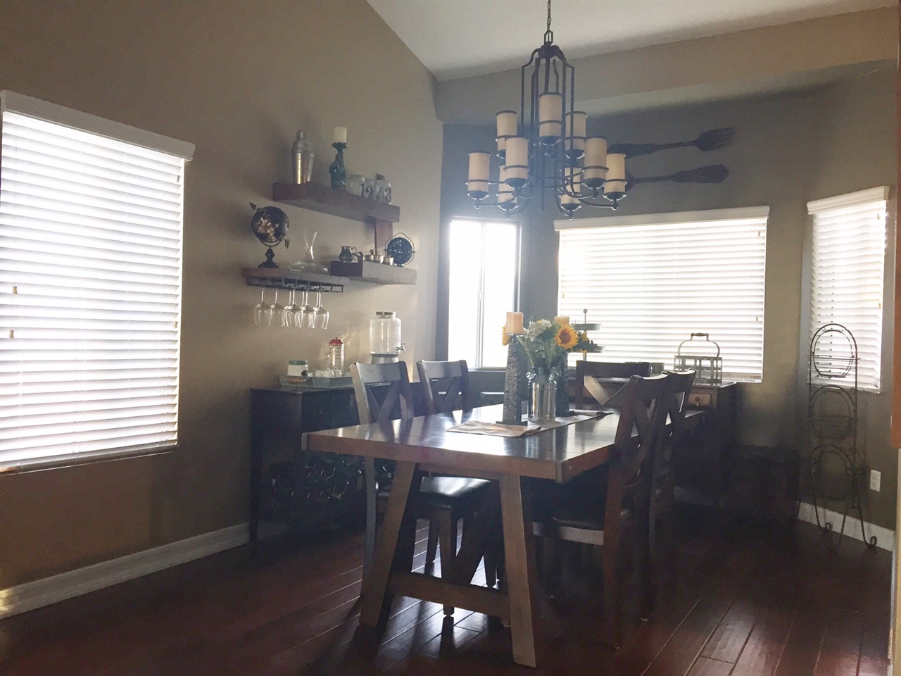 558 Heather Ridge Road San Marcos, CA 92078 - Photo 8 of 18