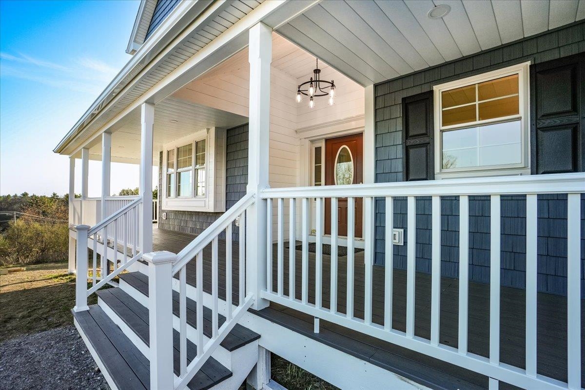 137 Snow Pond Road Concord, NH 03301 - Photo 4 of 57