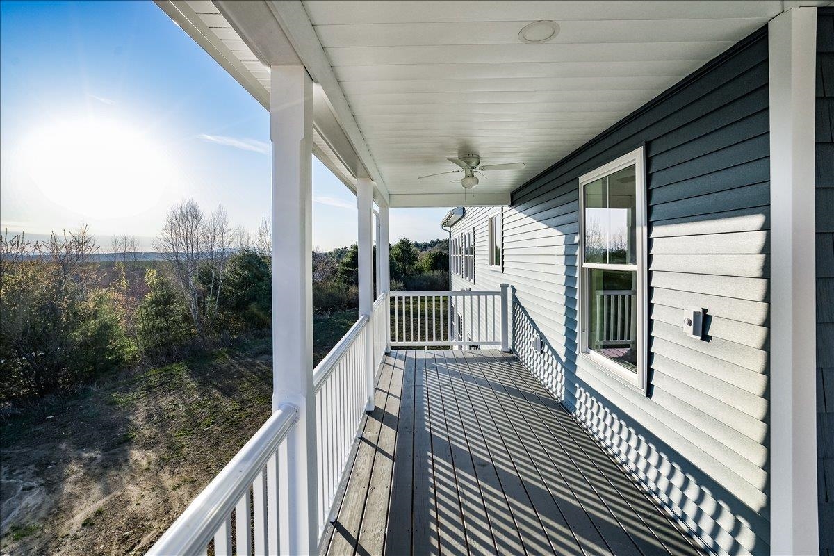 137 Snow Pond Road Concord, NH 03301 - Photo 5 of 57