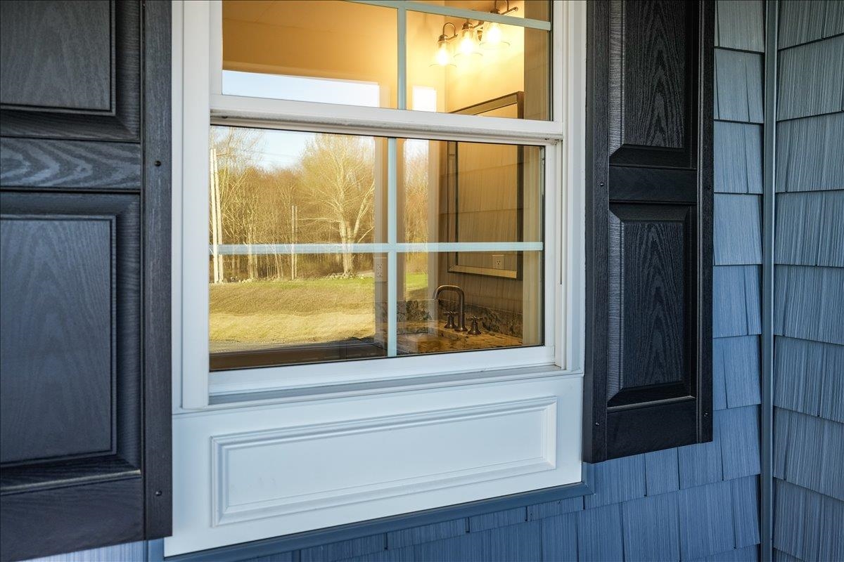 137 Snow Pond Road Concord, NH 03301 - Photo 6 of 57