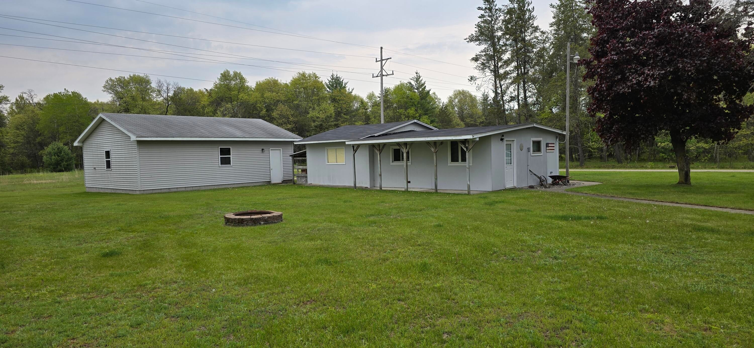 11241 South Grayling Road Roscommon, MI 48653 - Photo 9 of 45 20250530_123150