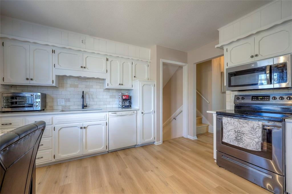 4931 Bluejacket Street Shawnee, KS 66203 - Photo 11 of 36