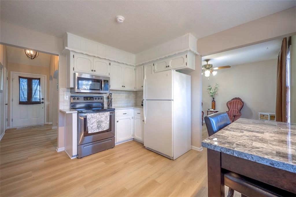 4931 Bluejacket Street Shawnee, KS 66203 - Photo 13 of 36