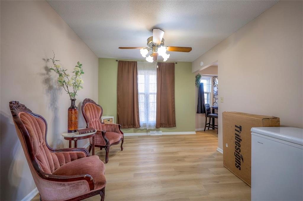 4931 Bluejacket Street Shawnee, KS 66203 - Photo 8 of 36