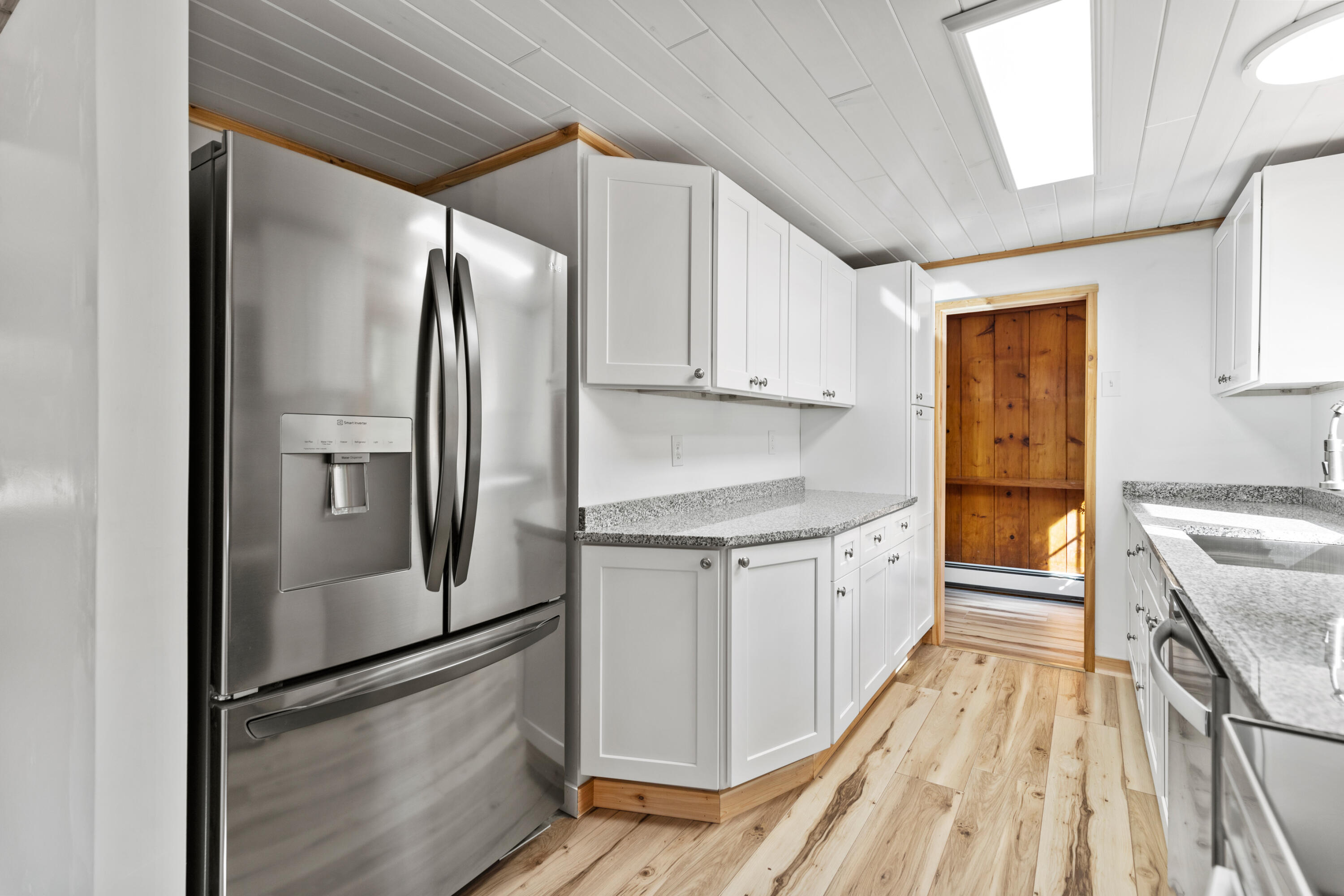 92 Kansas Road Naples, ME 04055 - Photo 5 of 45 92 Kansas Road Naples-012