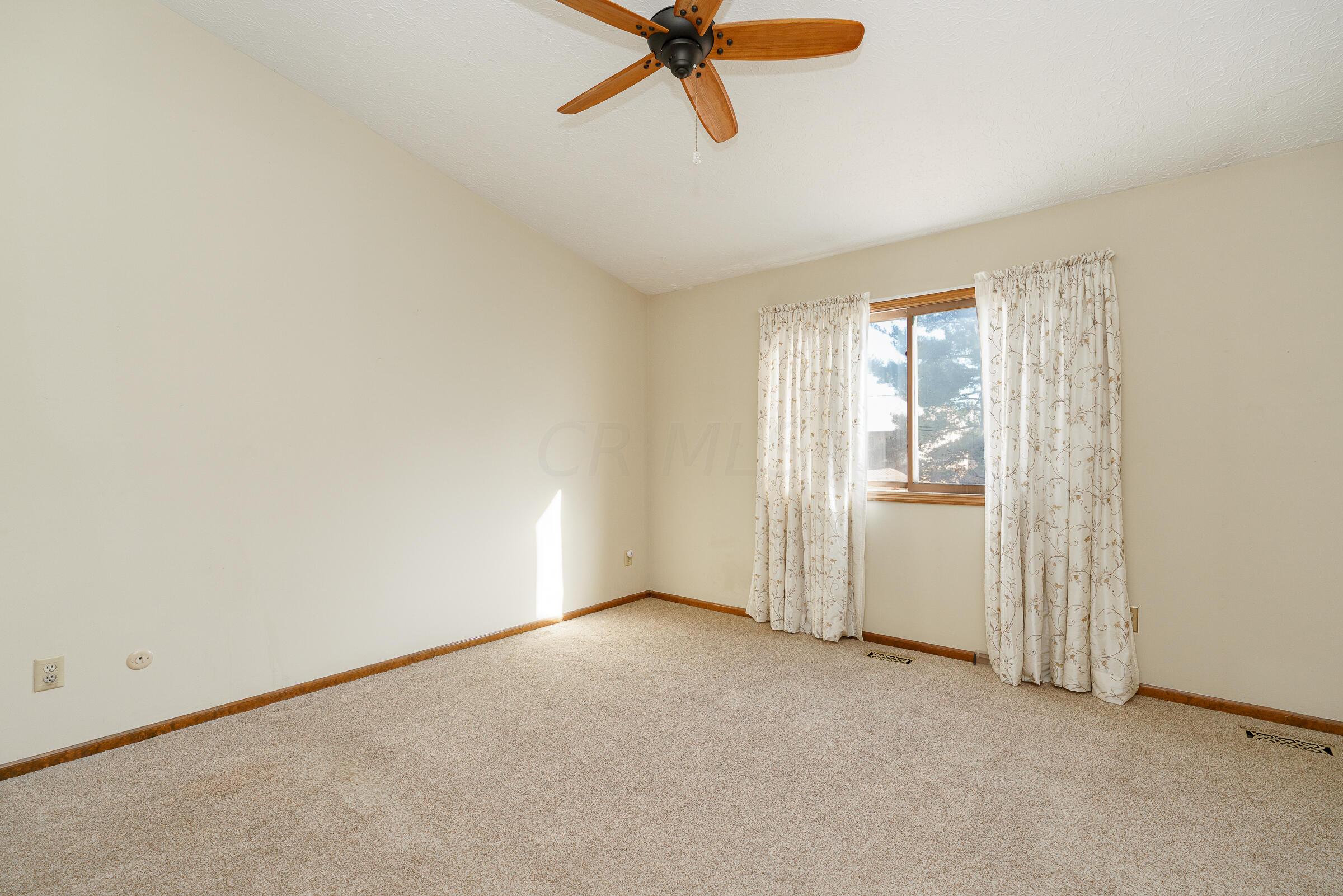 5277 Ruthton Road, Unit 22 Columbus, OH 43220 - Photo 18 of 33 5277 Ruthton Rd-33