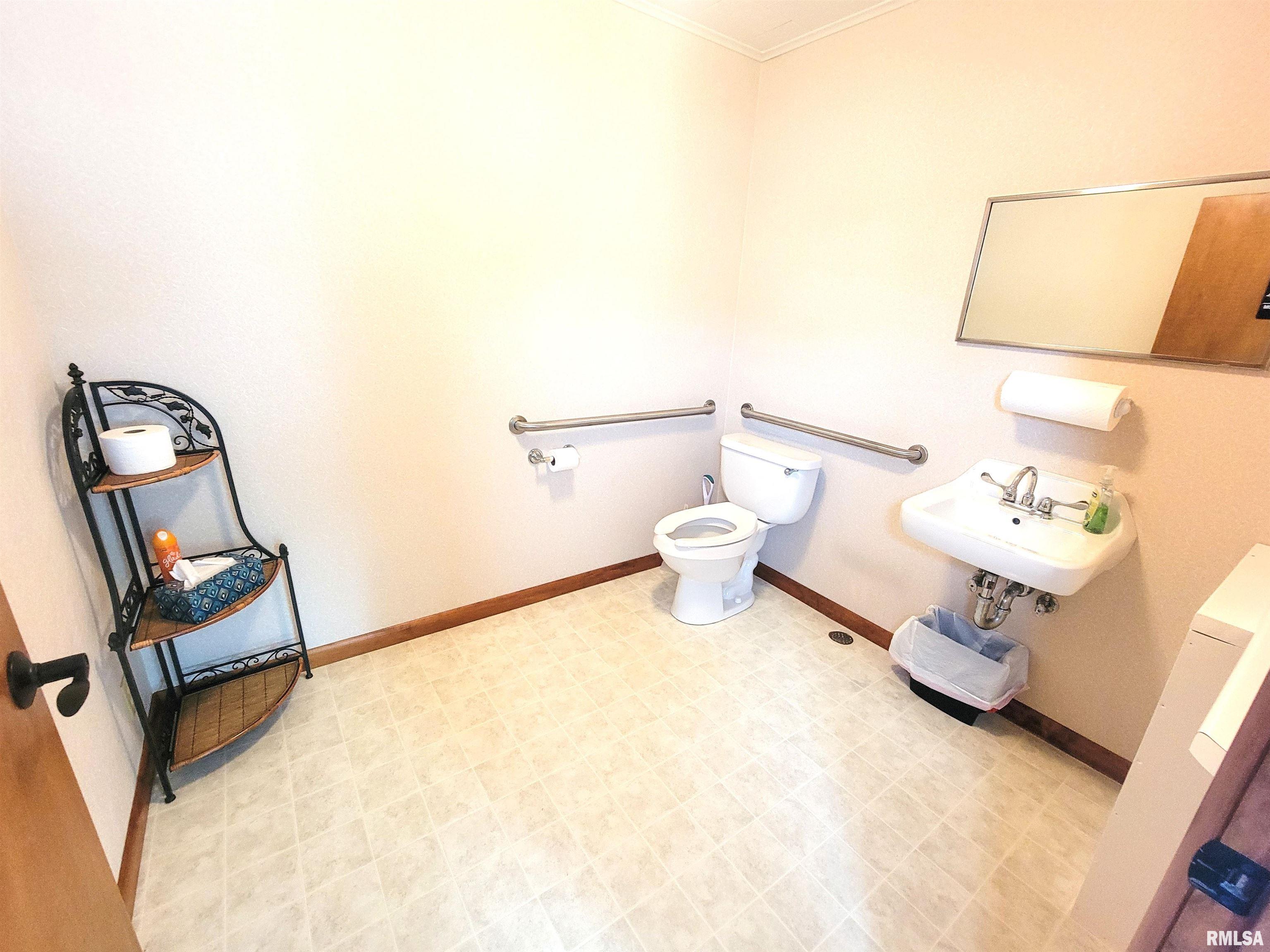 119 West 2nd Street Flora, IL 62839 - Photo 15 of 99