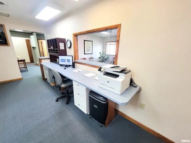 $149,000 | 119 West 2nd Street, Flora, IL 62839