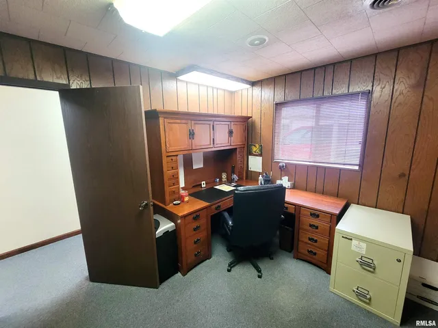 $149,000 | 119 West 2nd Street, Flora, IL 62839