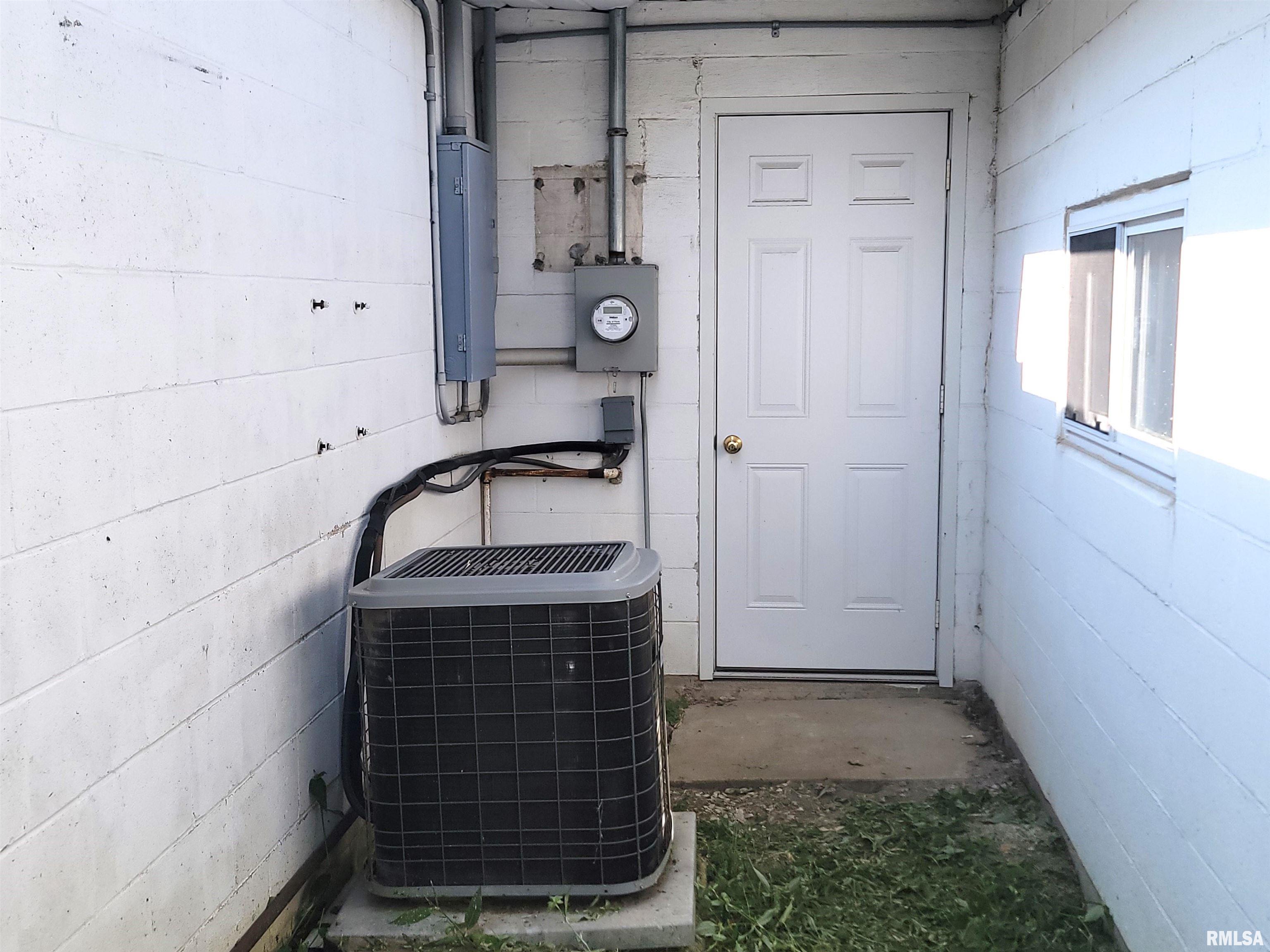 119 West 2nd Street Flora, IL 62839 - Photo 88 of 99