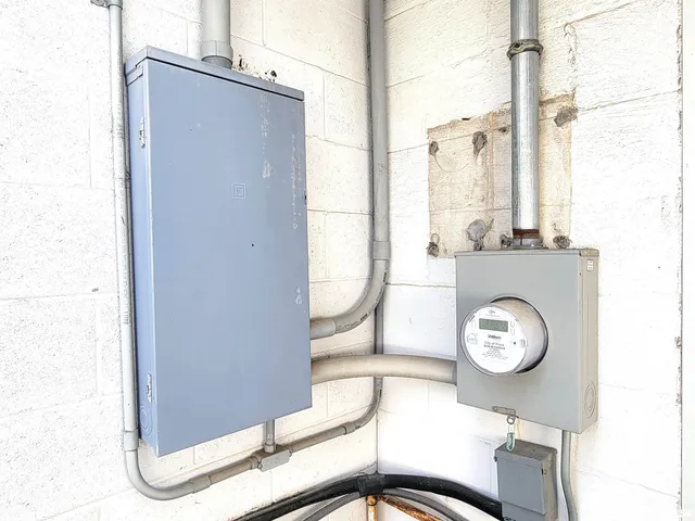 $149,000 | 119 West 2nd Street, Flora, IL 62839