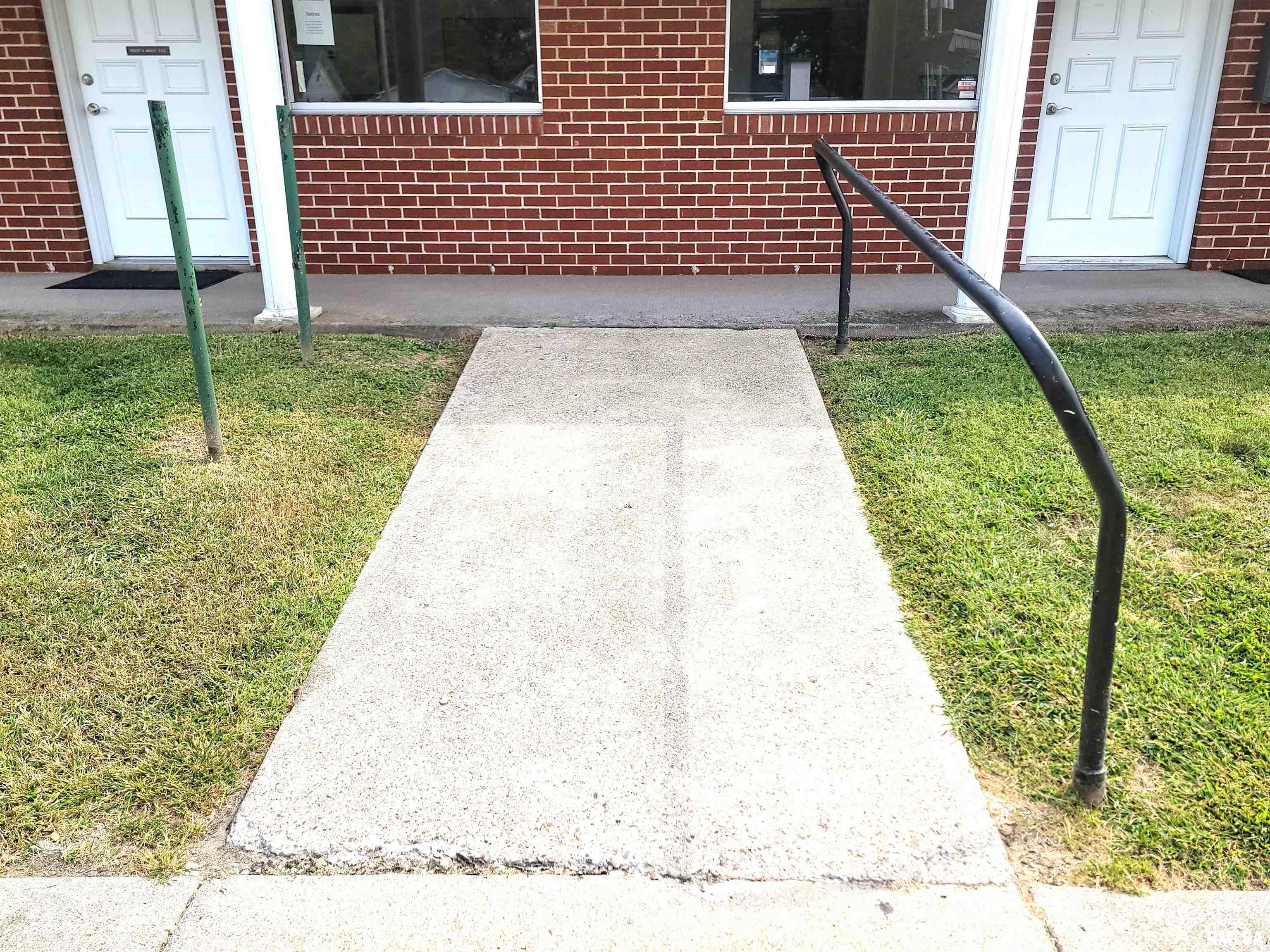 119 West 2nd Street Flora, IL 62839 - Photo 9 of 99