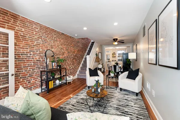 $289,900 | 280 South Robinson Street, Baltimore, MD 21224