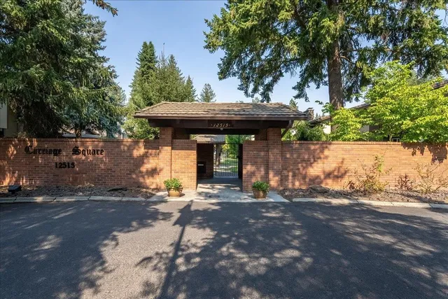 $300,000 | 12515 North Fairwood Drive, Unit 6, Spokane, WA 99218