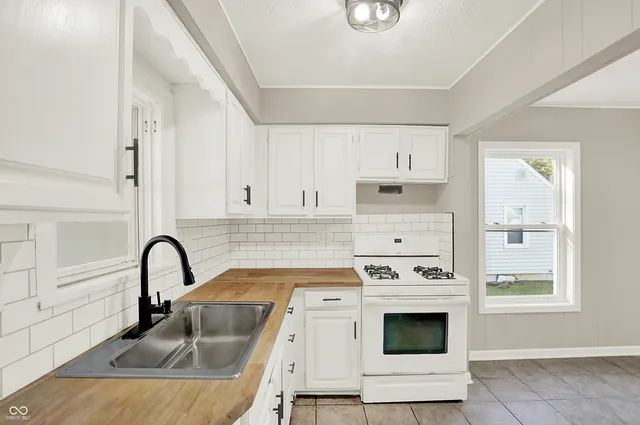 $199,000 | 2300 North Ball Avenue, Muncie, IN 47304