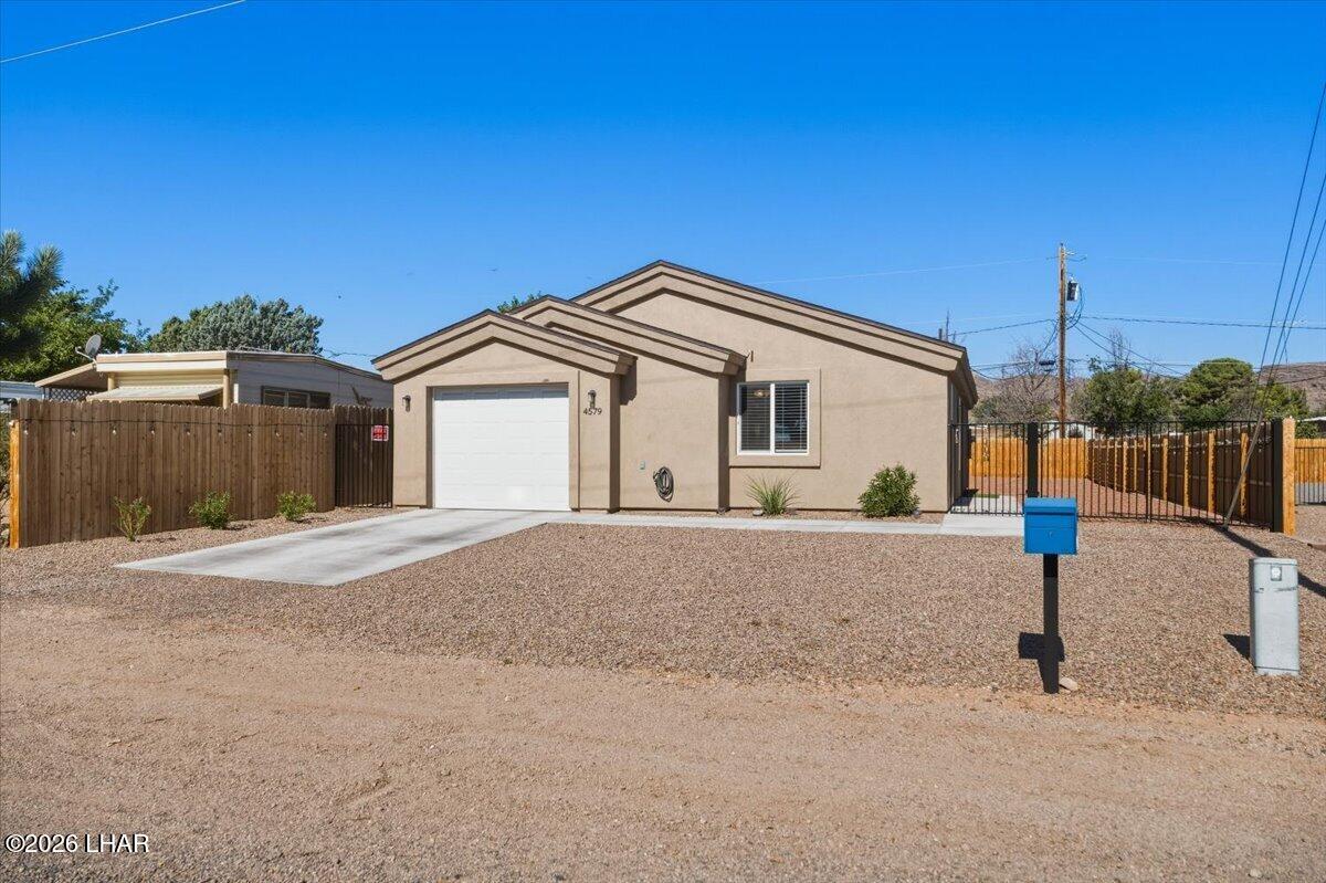 4579 North Van Nuys Road Kingman, AZ 86409 - Photo 3 of 50 03-4579 N Van Nuys Rd Kingman, AZ-03