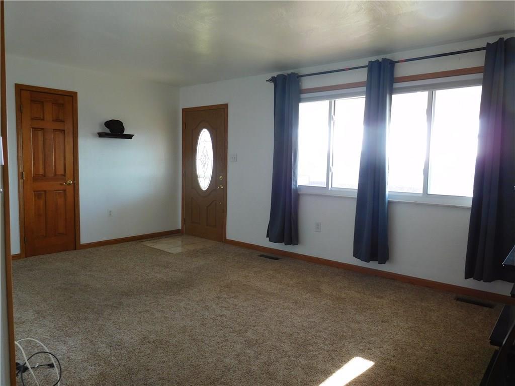 36 B Roberts Road Washington, PA 15301 - Photo 7 of 24