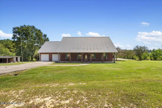$329,900 | 58 Jan's Road, Richton, MS 39476