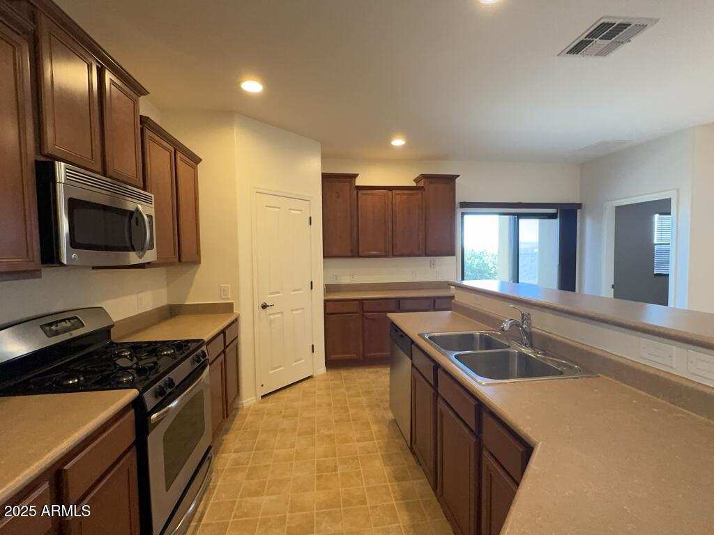 2139 Van Deman Way Sierra Vista, AZ 85635 - Photo 9 of 23 9