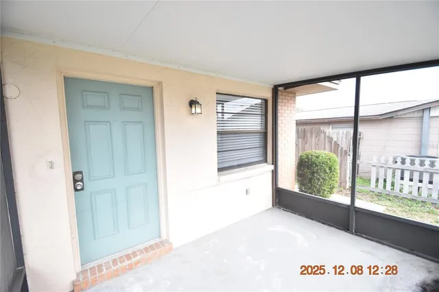 $1,695 | 705 2nd Avenue Northwest, Unit A, Ruskin, FL 33570
