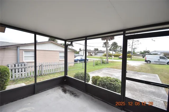 $1,695 | 705 2nd Avenue Northwest, Unit A, Ruskin, FL 33570