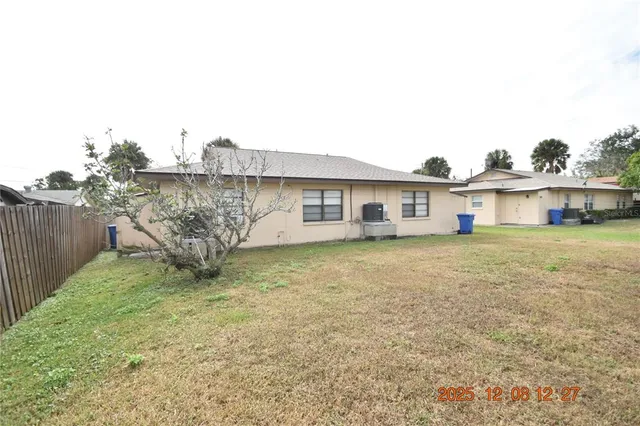 $1,695 | 705 2nd Avenue Northwest, Unit A, Ruskin, FL 33570