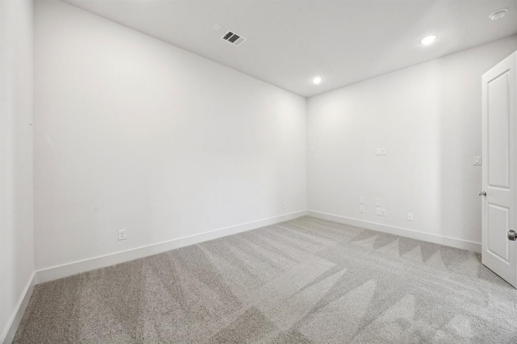 2124 Wakefield Lane Allen, TX 75013 - Photo 10 of 18