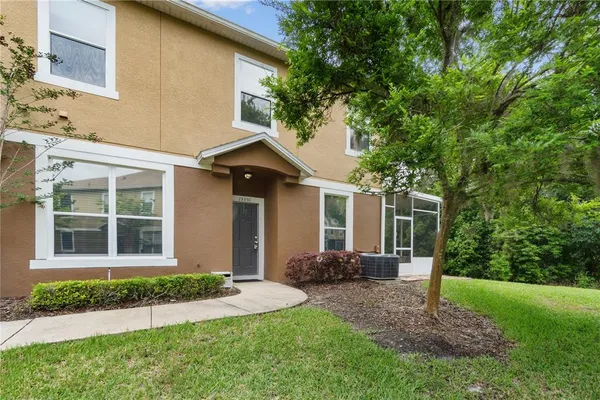 $329,900 | 15350 Oak Apple Court, Unit 17B, Winter Garden, FL 34787