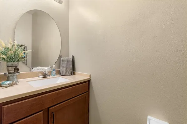 $329,900 | 15350 Oak Apple Court, Unit 17B, Winter Garden, FL 34787