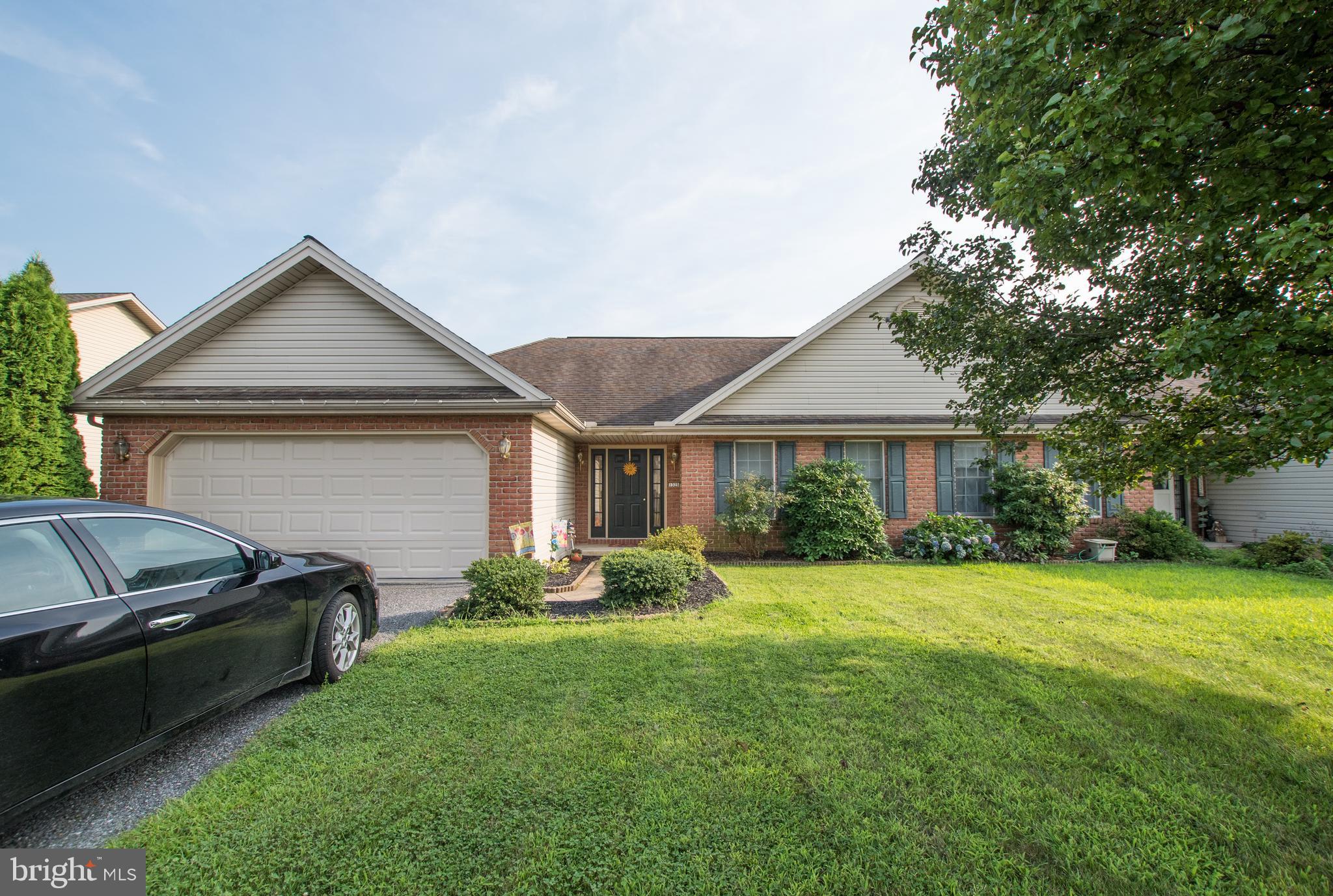 1325 Overlook Road Middletown, PA 17057 - Photo 2 of 29 Gallery Image 2