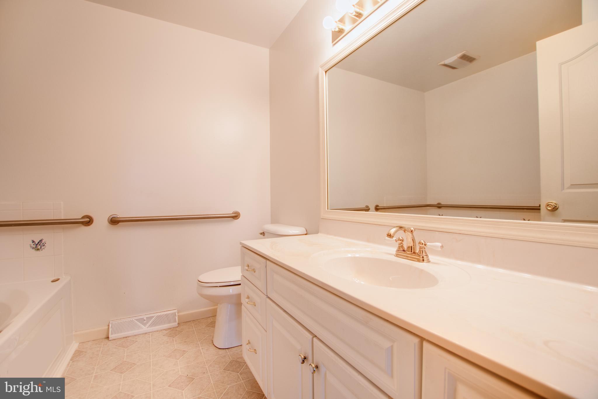 1325 Overlook Road Middletown, PA 17057 - Photo 22 of 29 Gallery Image 22