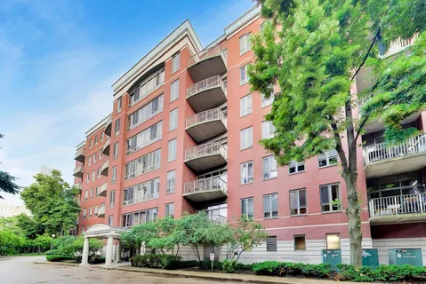 $550,000 | 400 North Clinton Street, Unit 401, Chicago, IL 60654