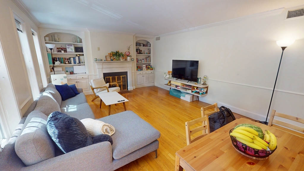 149 Beaconsfield Road, Unit B2 Brookline, MA 02445 - Photo 3 of 15