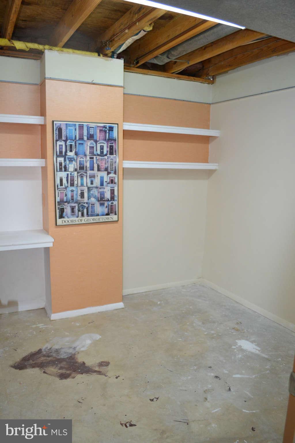 10322 Apple Ridge Road Gaithersburg, MD 20886 - Photo 14 of 28 Basement Craft Room