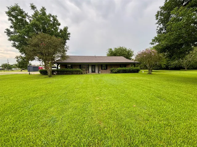 $330,000 | 24786 Highway 73, Winnie, TX 77665