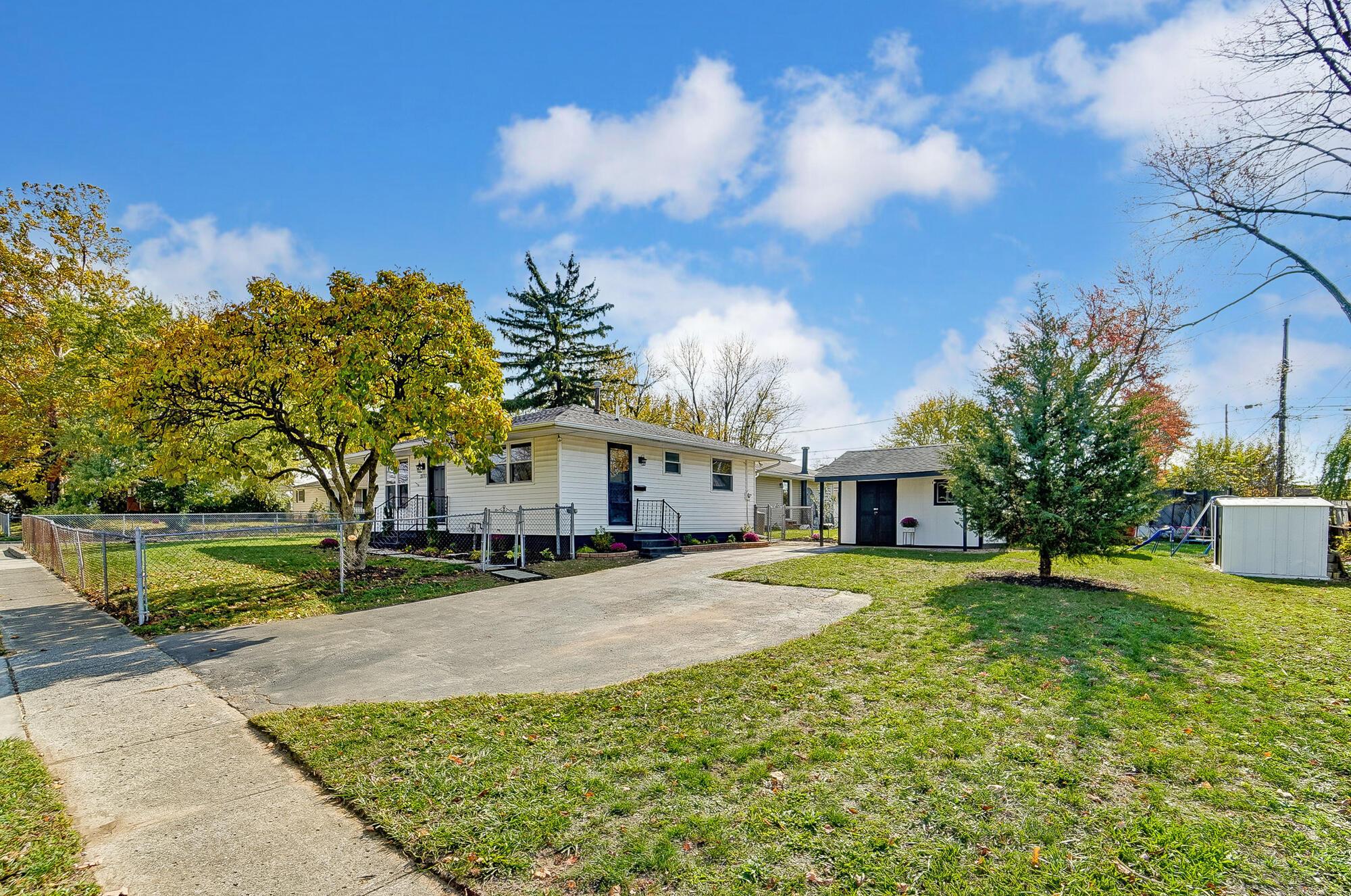 2777 Hillgate Road Columbus, OH 43207 - Photo 1 of 38 Welcome Home to 2777 Hillgate Rd!