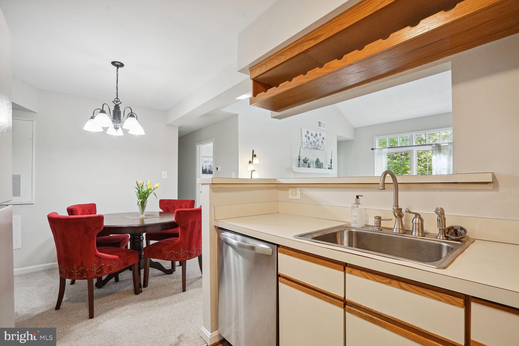 2221 Lovedale Lane, Unit 206B Reston, VA 20191 - Photo 9 of 33 DINING ROOM from kitchen