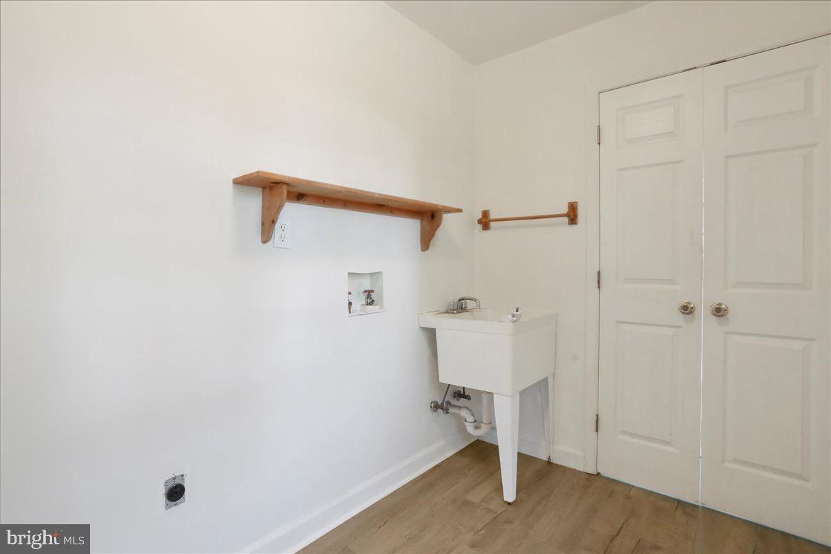 246 Poets Lane Inwood, WV 25428 - Photo 16 of 32 a view of bathroom