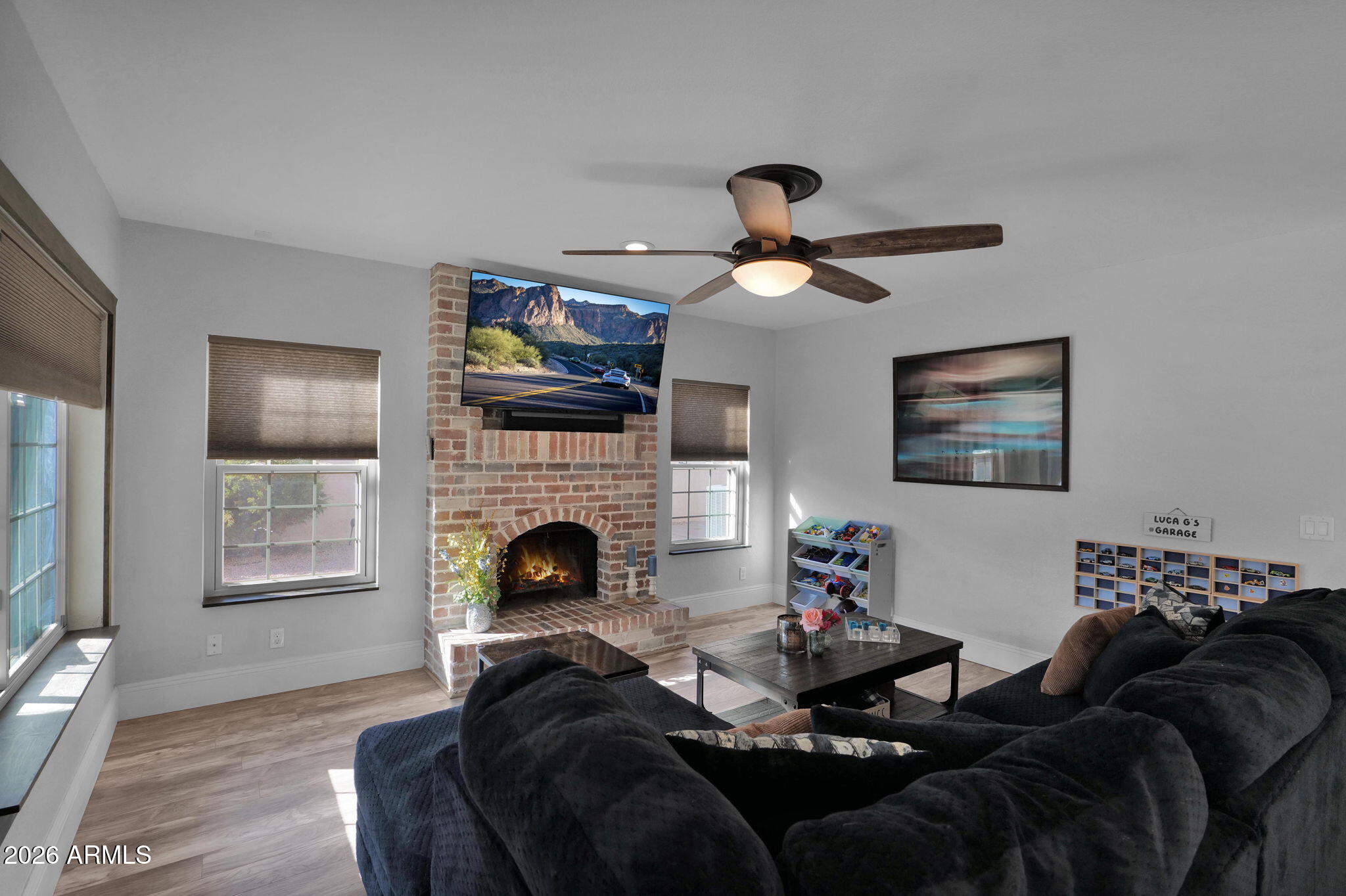 1519 West Devon Drive Gilbert, AZ 85233 - Photo 24 of 60 Family Room