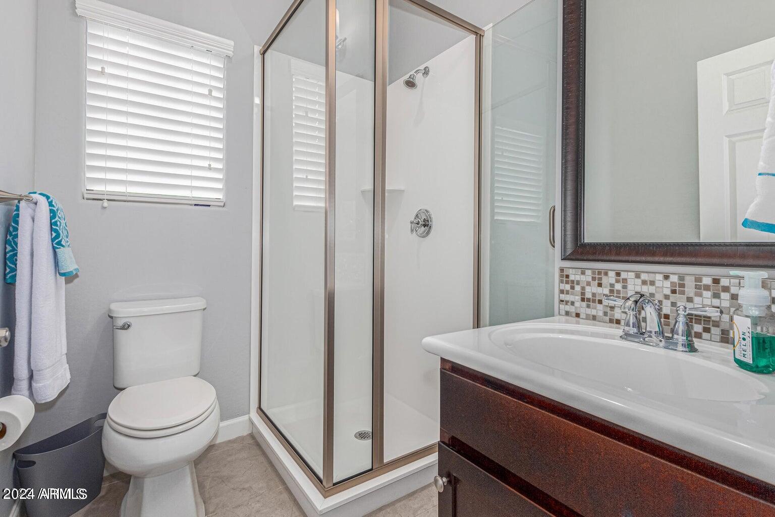 4777 South Fulton Ranch Boulevard, Unit 1055 Chandler, AZ 85248 - Photo 15 of 39 FR Downstairs Bath