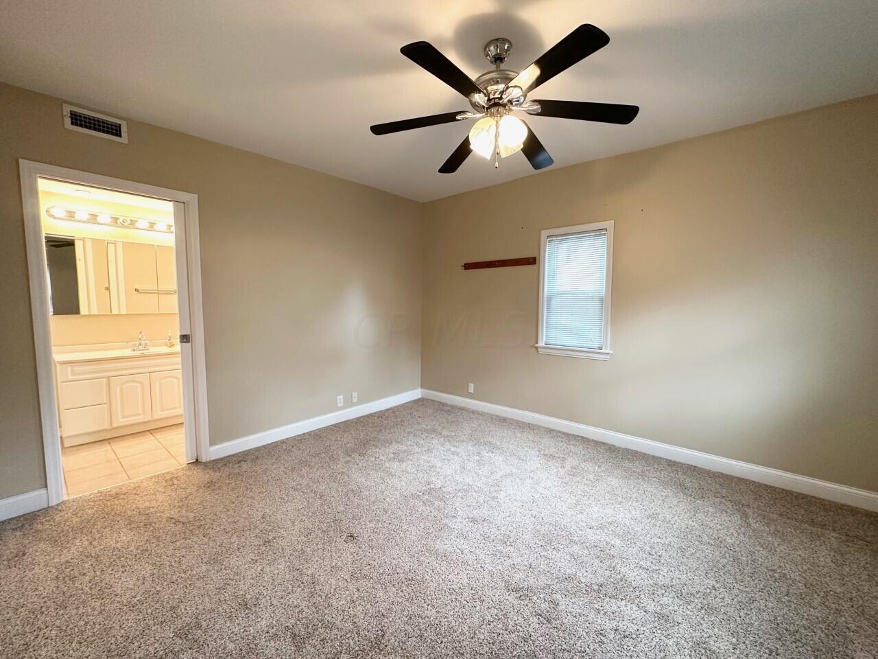 109 Maple Street Hebron, OH 43025 - Photo 13 of 31 Owner's Suite