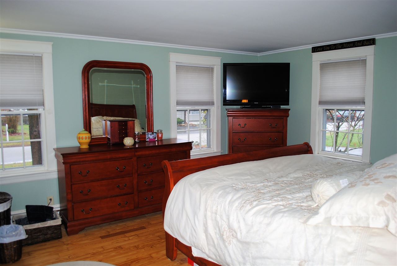52 Richardson Street Rochester, NH 03867 - Photo 16 of 30